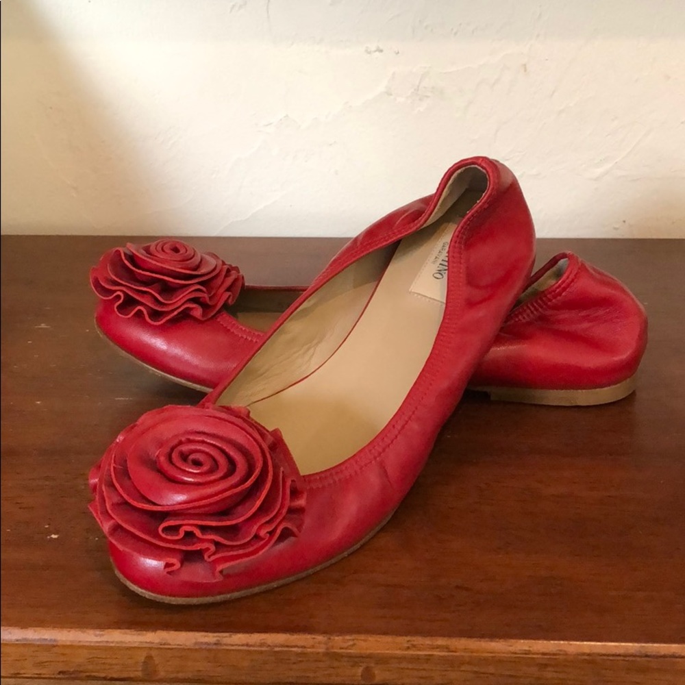 Valentino flats